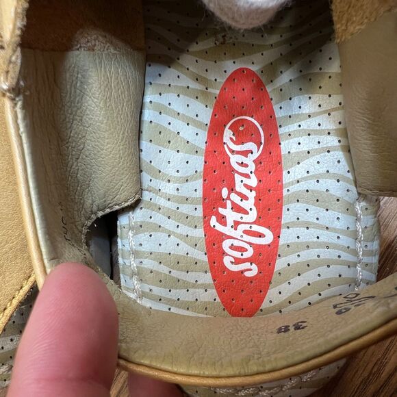 Softinos By Fly London Shoes Womens Sz 38 Yellow Lace Up Peep Toe Shoes Comfort - Picture 9 of 10